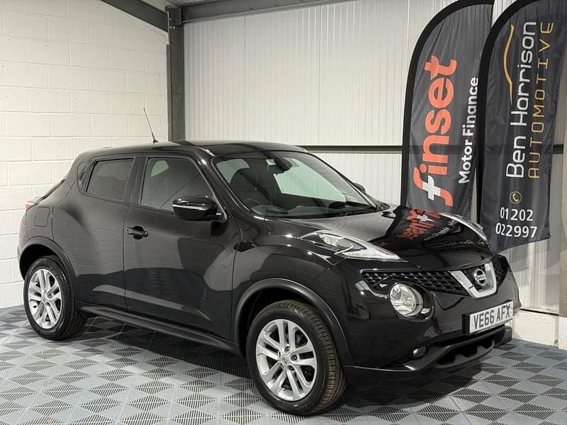 Black Used 2016 Nissan Juke N-Connecta SUV | £6,295 (Fair price) - Image 1/4