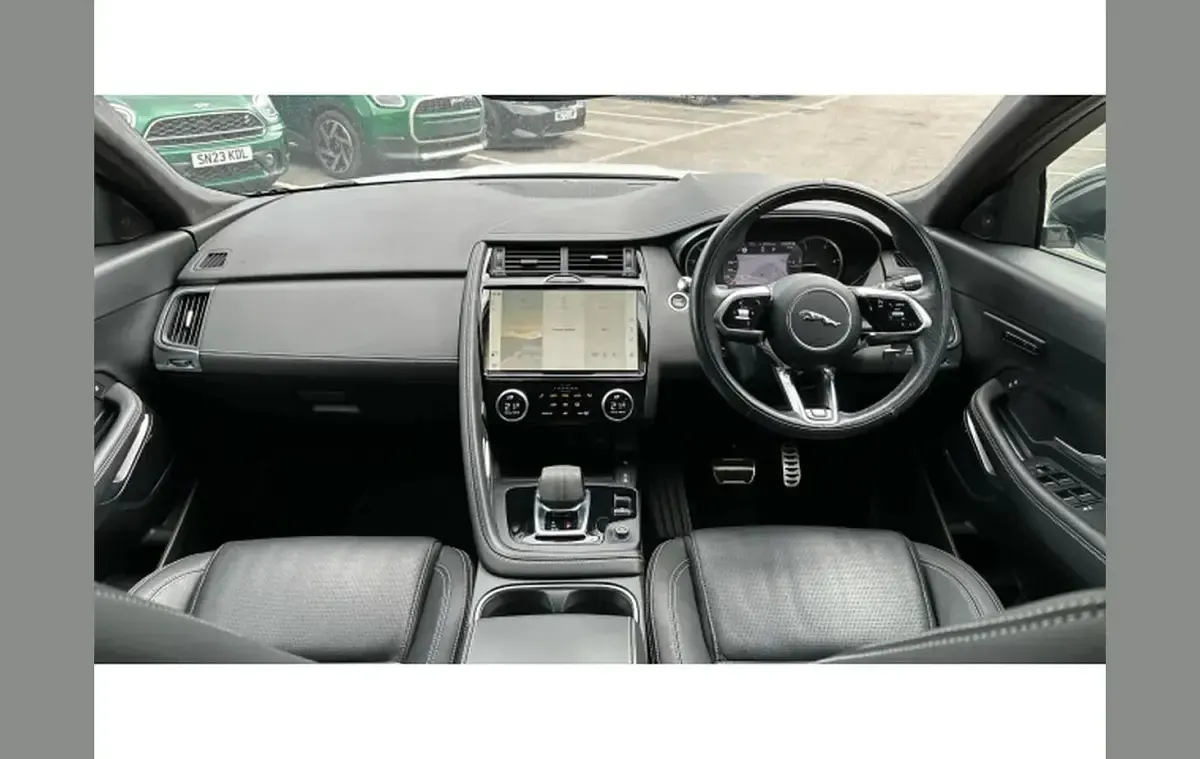 Used Jaguar E-Pace R-Dynamic 163 HP (119 kW) 2021 White SUV
