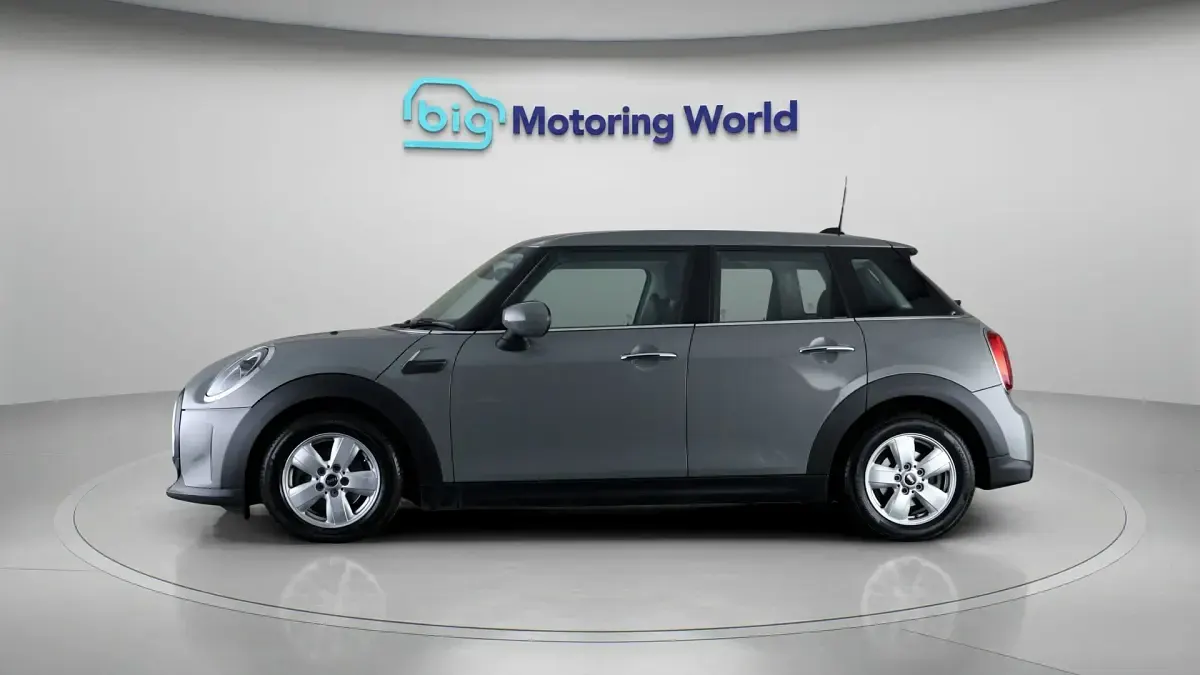 Used Mini Cooper Classic 136 HP (100 kW) 2021 Grey Hatchback