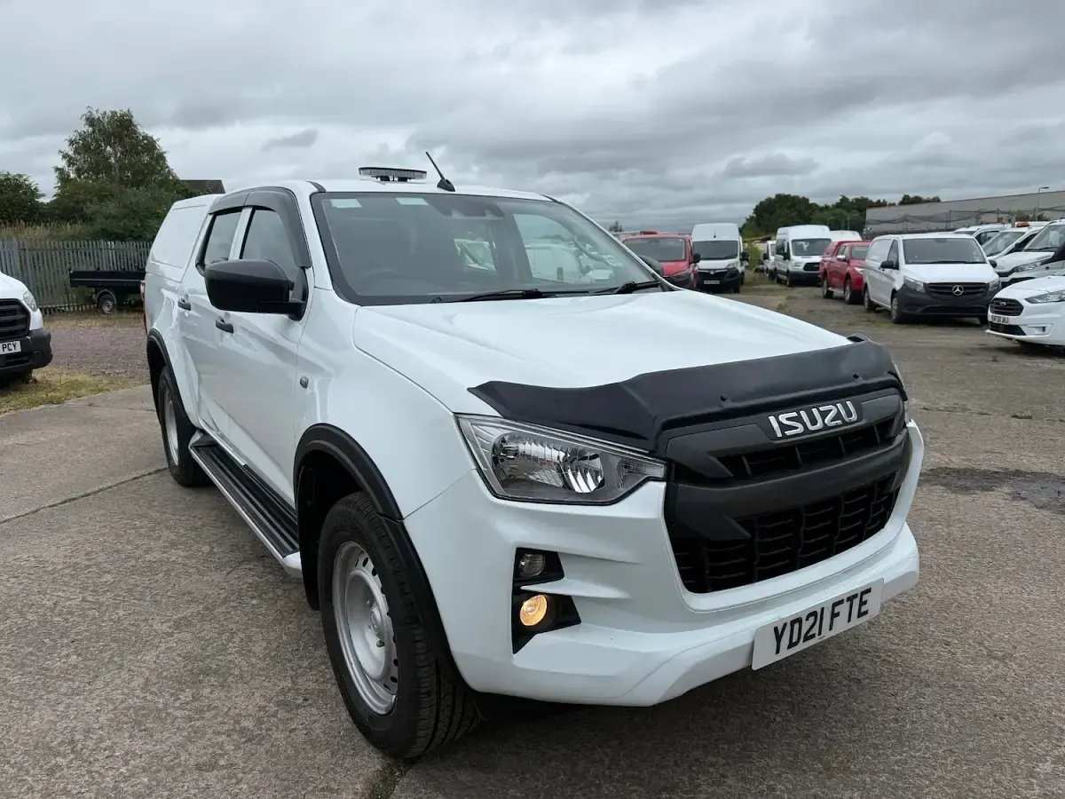 Used Isuzu D-Max 164 HP (120 kW) 2021 White Pickup