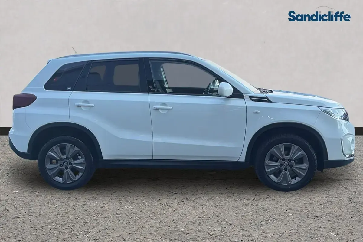 Used Suzuki Vitara 2021 White SUV