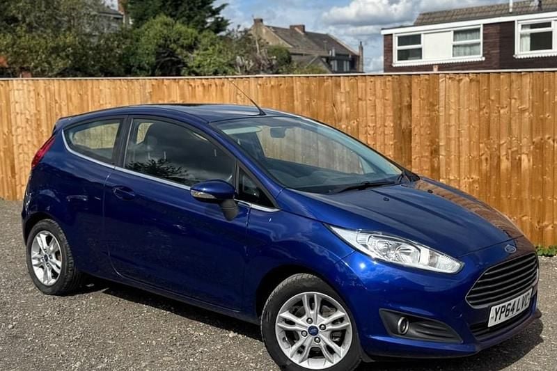 Blue Used 2014 Ford Fiesta Zetec Hatchback | £2,495 (Good price) - Image 1/1