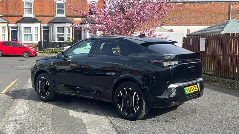 Used Peugeot e-3008 GT 152 kW (207 HP) 2025 Black SUV