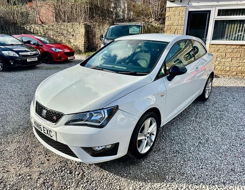 Used Seat Ibiza FR Sport 110 HP (80 kW) 2016 White Coupe