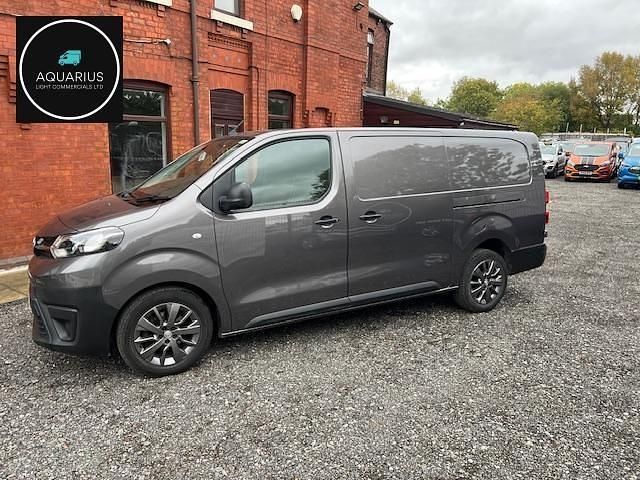 Grey Used 2018 Toyota Proace MPV | £7,499 (Fair price) - Image 1/4