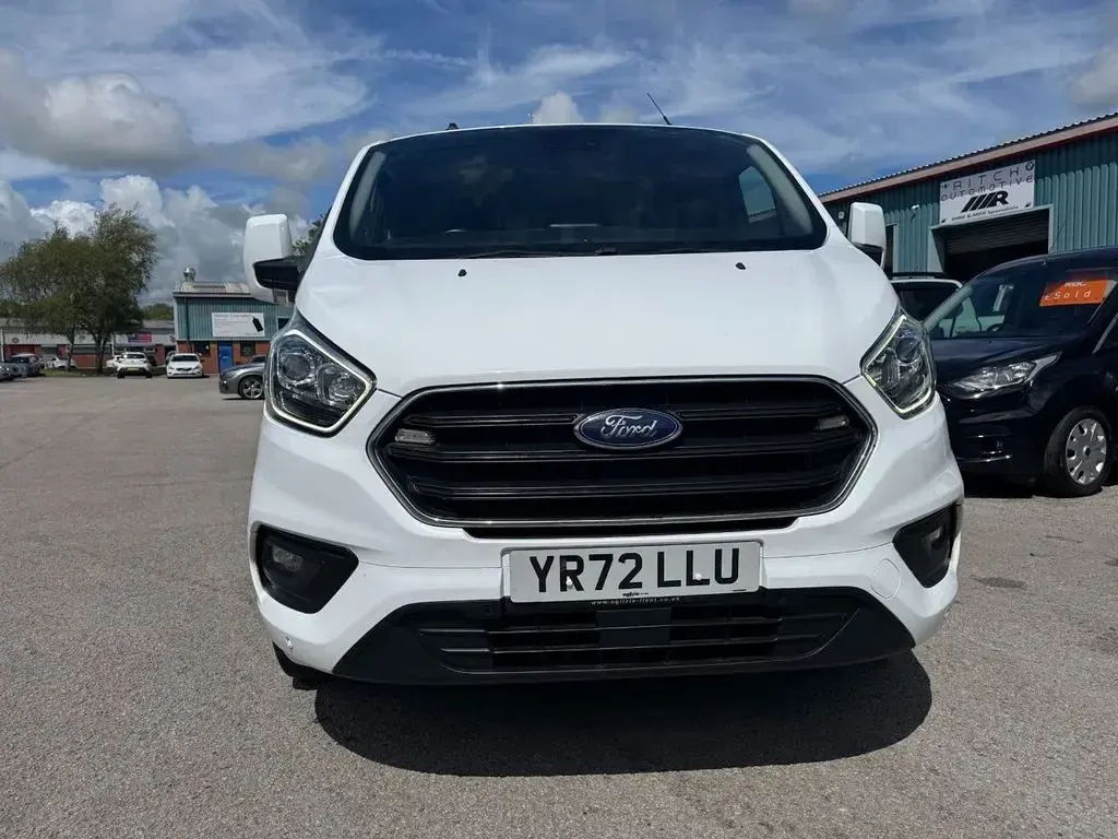 Used Ford Transit Custom Limited 2022 White Van