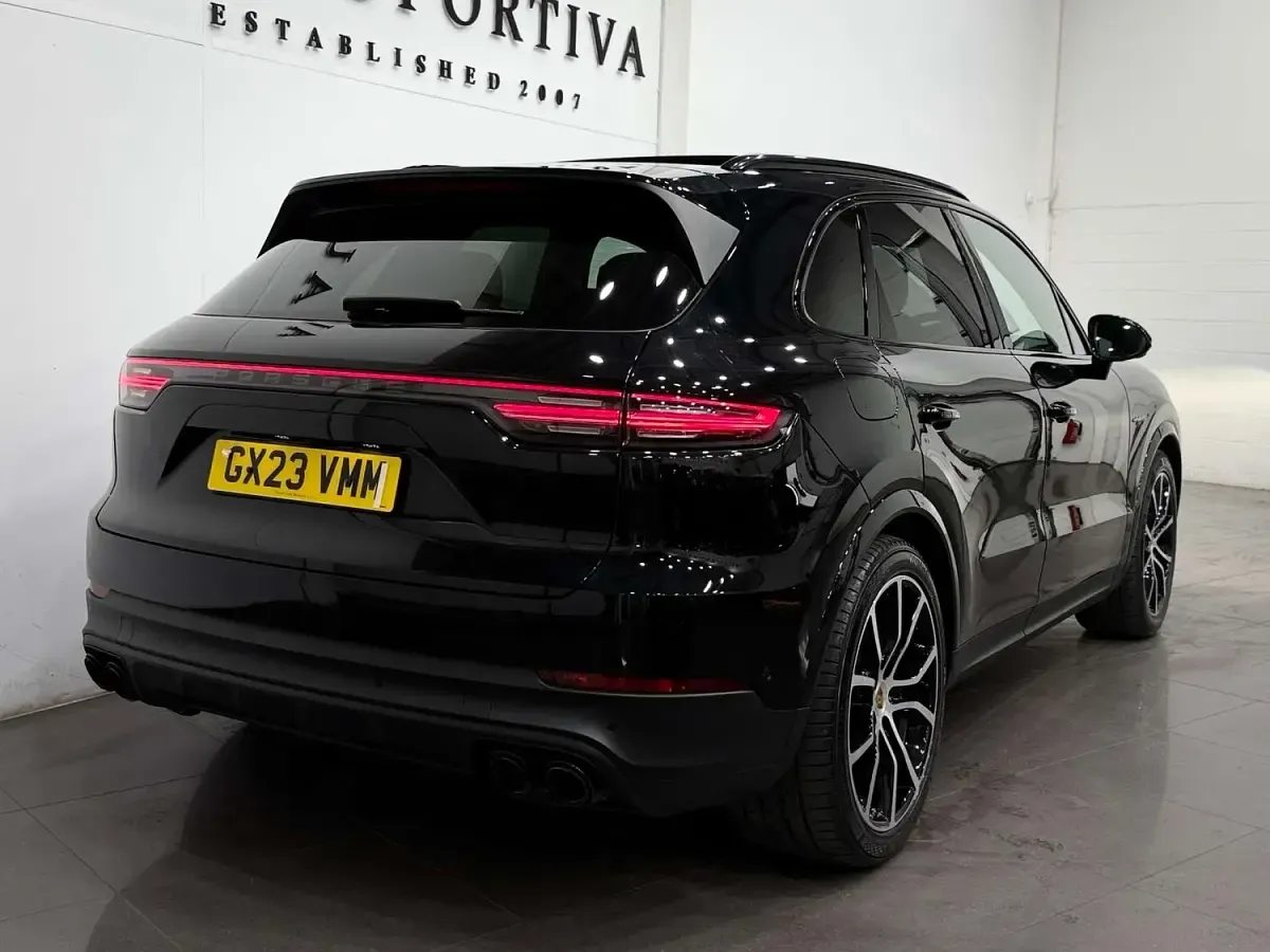 Used Porsche Cayenne Platinum Edition 2023 Black SUV