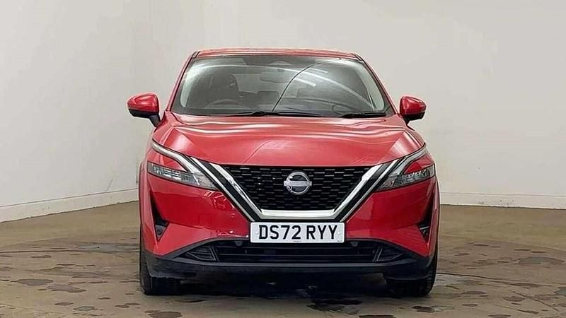 Used Nissan Qashqai N-Connecta 138 HP (101 kW) 2023 Red SUV
