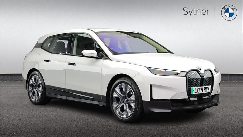 White Used 2022 BMW iX Sport Line SUV | £30,500 (Super price) - Image 1/4