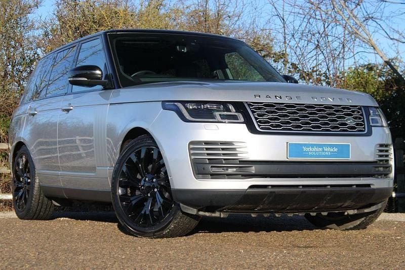 Silver Used 2019 Land Rover Range Rover Vogue SE SUV | £27,989 (Good price) - Image 1/4
