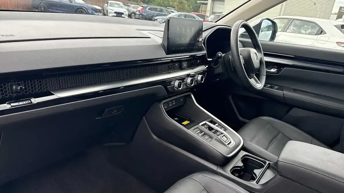 Used Honda CR-V Advance 184 HP (135 kW) 2025 White SUV