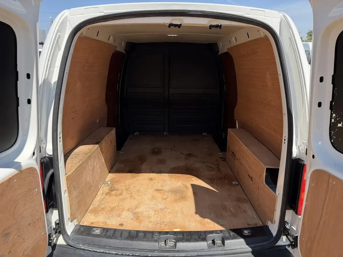 Used VW Caddy Maxi Startline 102 HP (75 kW) 2019 White MPV