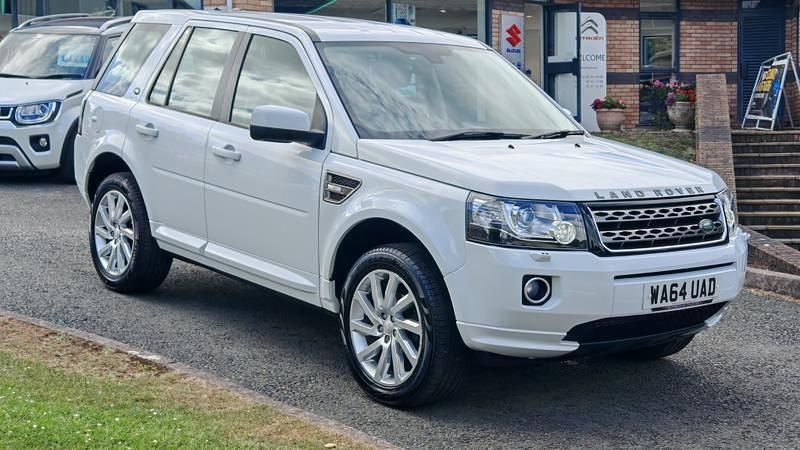 White Used 2014 Land Rover Freelander 2 SE SUV | £17,995 (Expensive) - Image 1/4
