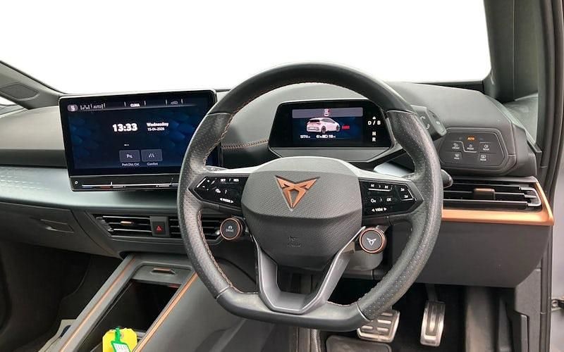 Begagnad Cupra Born e-Boost 169 kW (230 HK) 2024 Halvkombi
