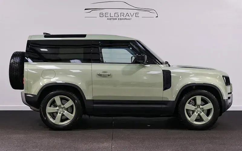 Usado Land Rover Defender 75th Limited Edition 300 HP (220 kW) 2023 SUV