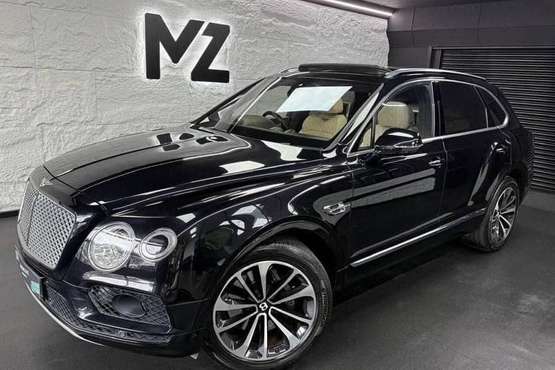 Used Bentley Bentayga 608 HP (447 kW) 2016 Black SUV