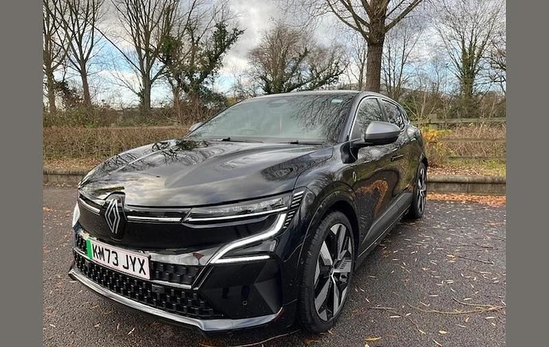 Used Renault Megane E-Tech Techno 160 kW (218 HP) 2023 Black Hatchback