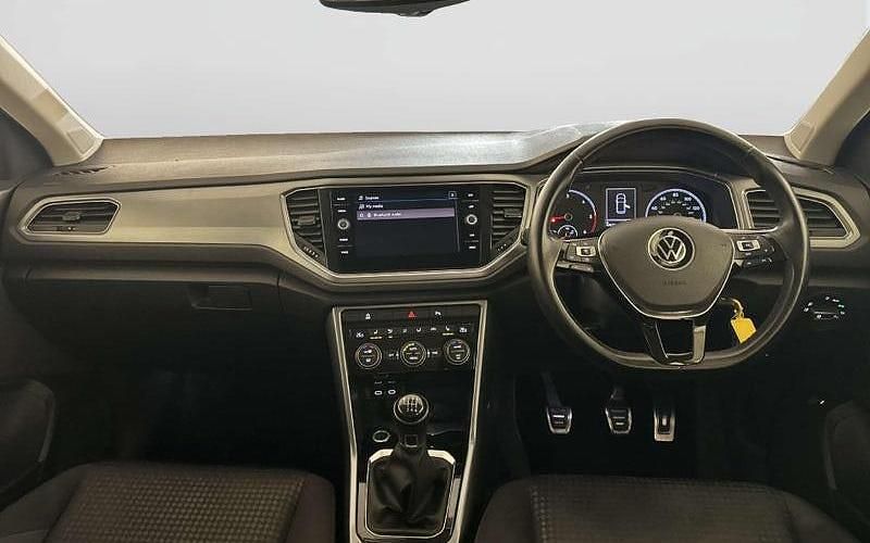 Usado VW T-Roc Active 116 HP (85 kW) 2021 Branco SUV