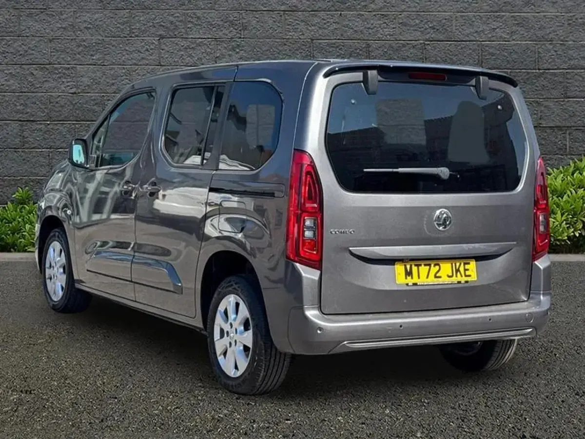Used Vauxhall Combo S 100 HP (73 kW) 2022 Grey MPV