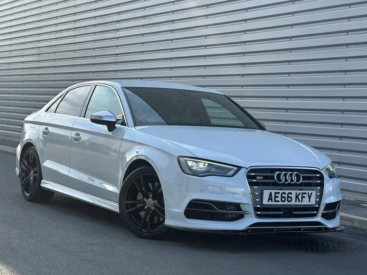 Usado Audi A3 310 HP (228 kW) 2016 Whute Sedan