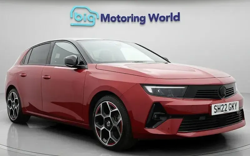 Used Vauxhall Astra GS Line 181 HP (133 kW) 2022 Hatchback