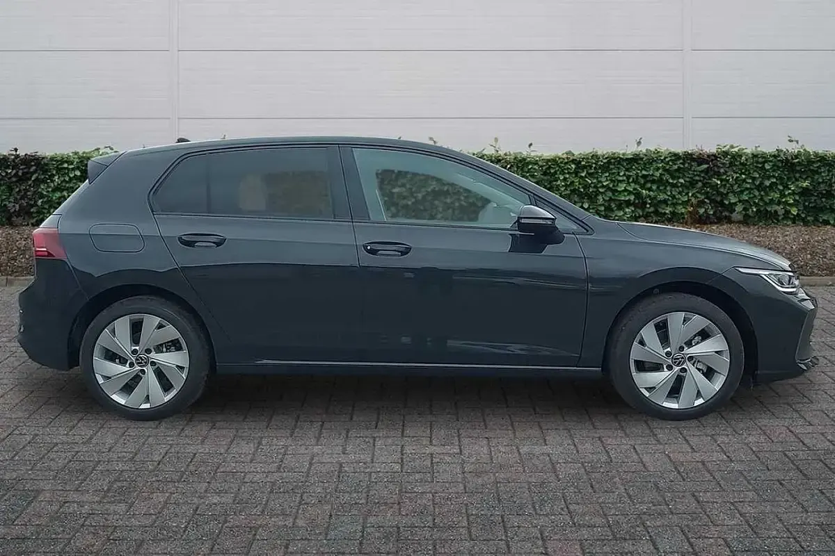 New VW Golf VIII Match 150 HP (110 kW) 2026 Urano grey Hatchback