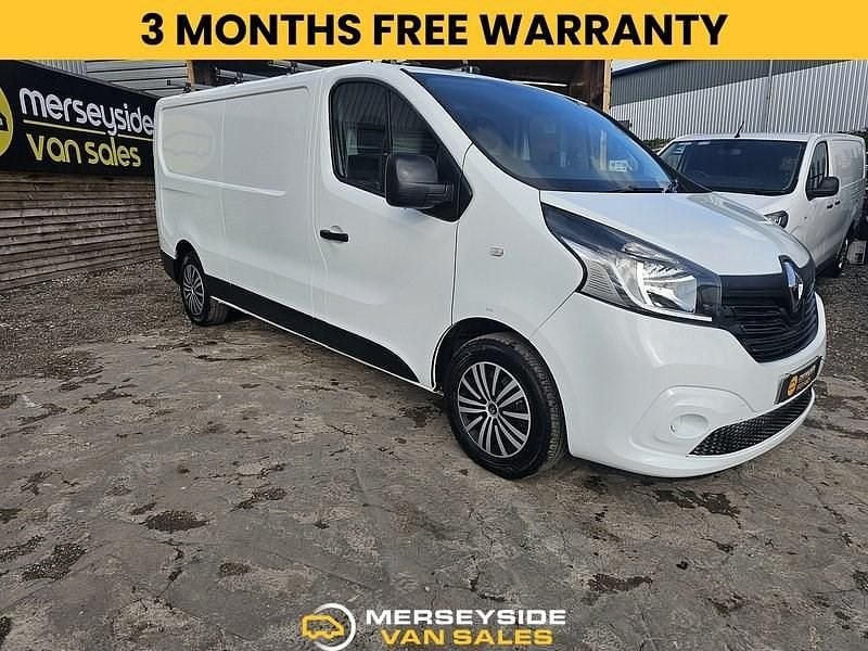 White Used 2017 Renault Trafic Business Van | £7,195 (Good price) - Image 1/4