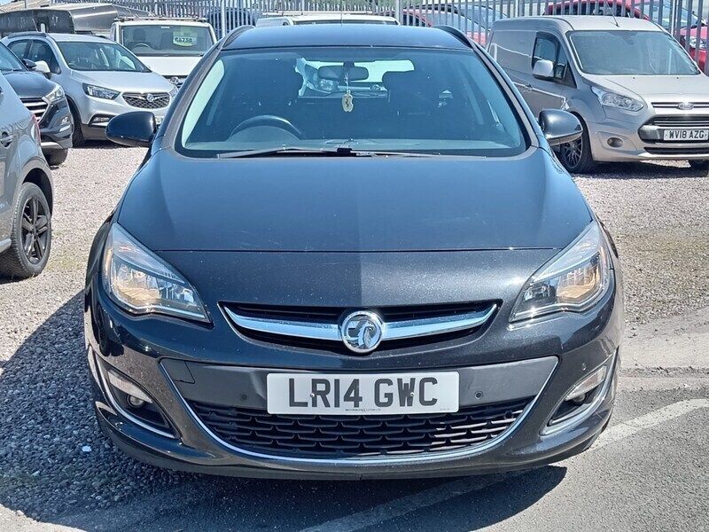Used Vauxhall Astra SRi 2014 Black Hatchback