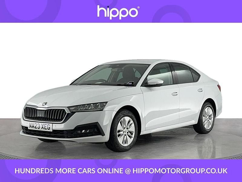 White Used 2023 Skoda Octavia SE Technology Hatchback | £17,460 (Fair price) - Image 1/4