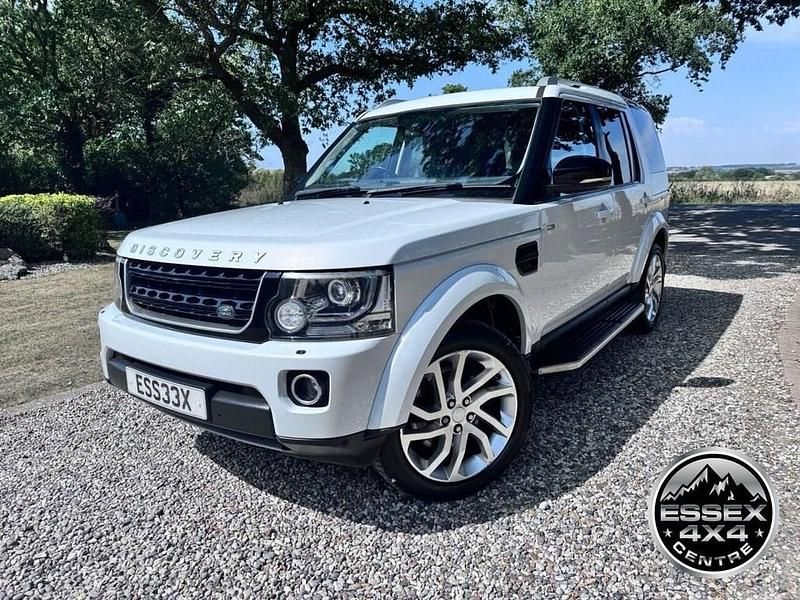 White Used 2016 Land Rover Discovery 4 Landmark SUV | £20,999 (A bit pricey) - Image 1/4