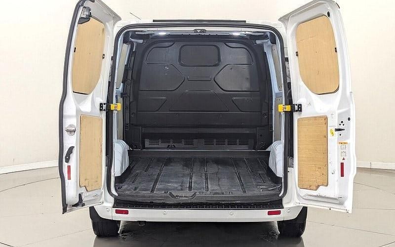 Used Ford Transit Custom Limited 131 HP (96 kW) 2022 White Van
