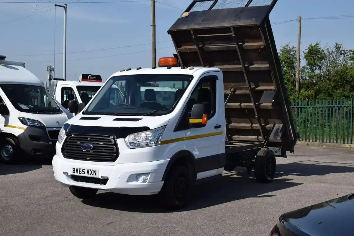 Used Ford Transit 125 HP (91 kW) 2015 White Cabriolet