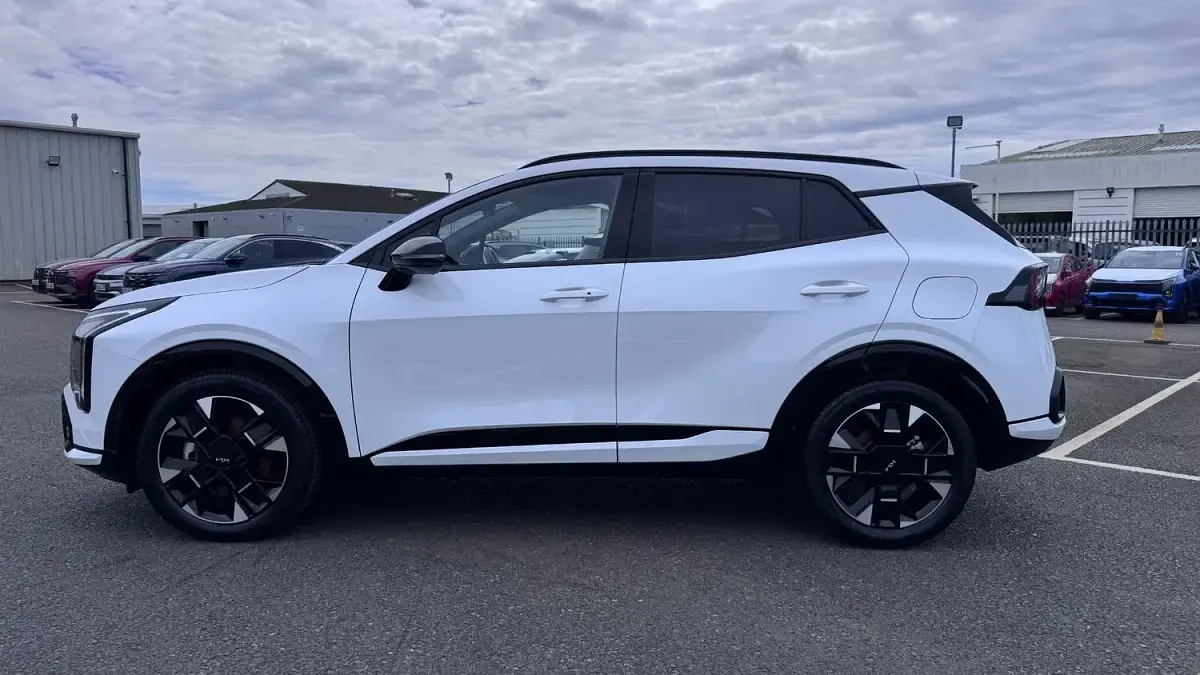 Used Kia Sportage GT-Line 134 HP (98 kW) 2026 White SUV