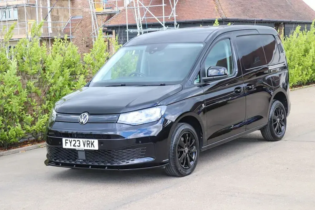 Used VW Caddy Pro 122 HP (89 kW) 2023 Black MPV