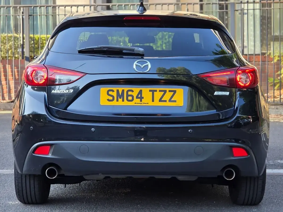 Used Mazda 3 165 HP (121 kW) 2015 Black Hatchback
