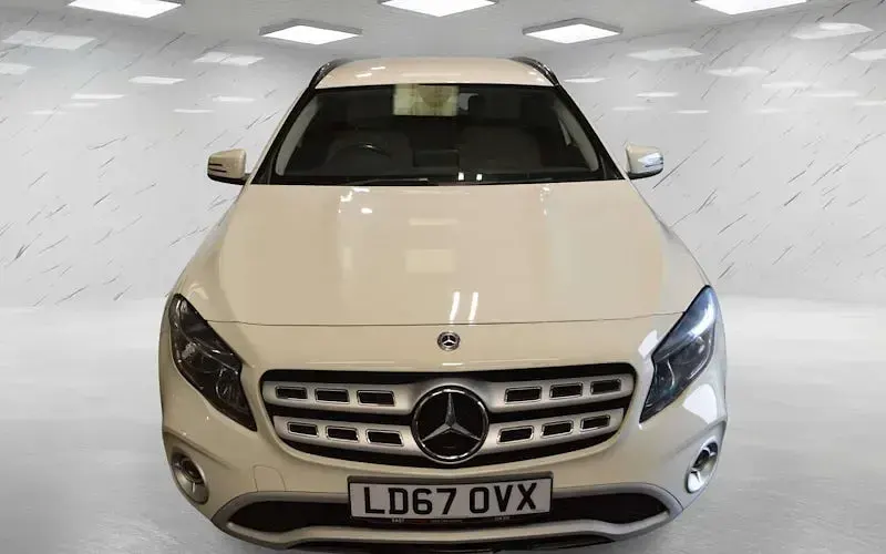 Used Mercedes GLA200 SE 156 HP (114 kW) 2019 SUV