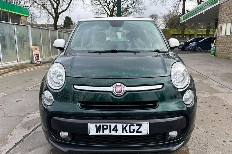 Used Fiat 500L Lounge 85 HP (62 kW) 2014 Green/white MPV