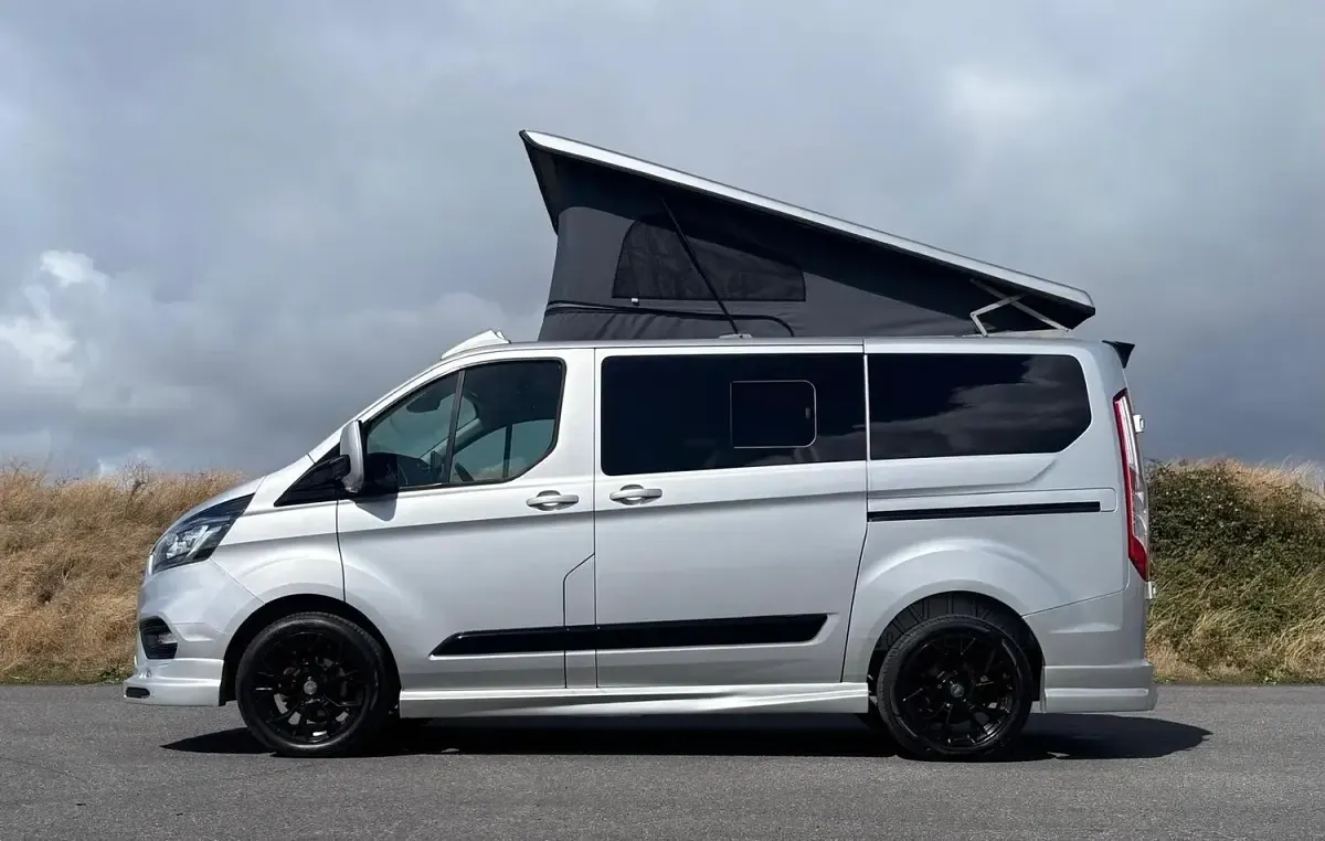 Used Ford Transit Custom Limited 130 HP (95 kW) 2018 Silver Van