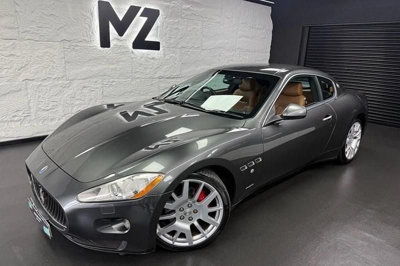 Used Maserati Granturismo 405 HP (297 kW) 2008 Grey Coupe