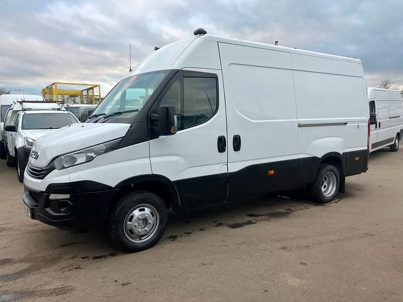 Used Iveco Daily 180 HP (132 kW) 2018 White Van
