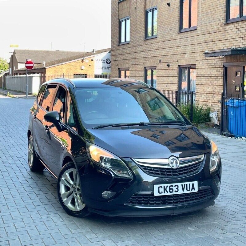 Black Used 2014 Vauxhall Zafira Tourer SRi MPV | £3,295 (Good price) - Image 1/4
