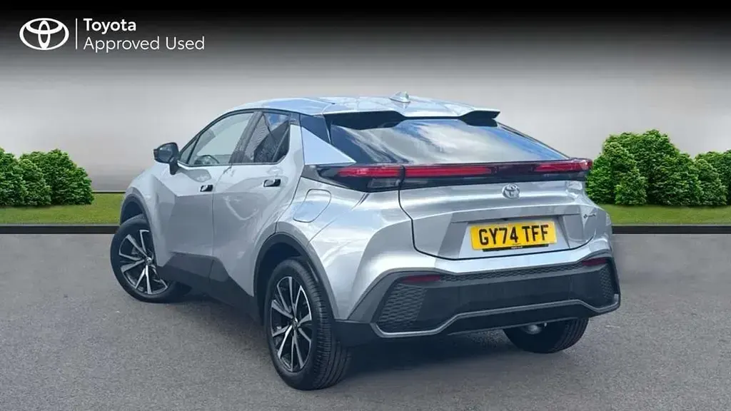 Used Toyota C-HR Design 223 HP (164 kW) 2024 Silver metallic SUV