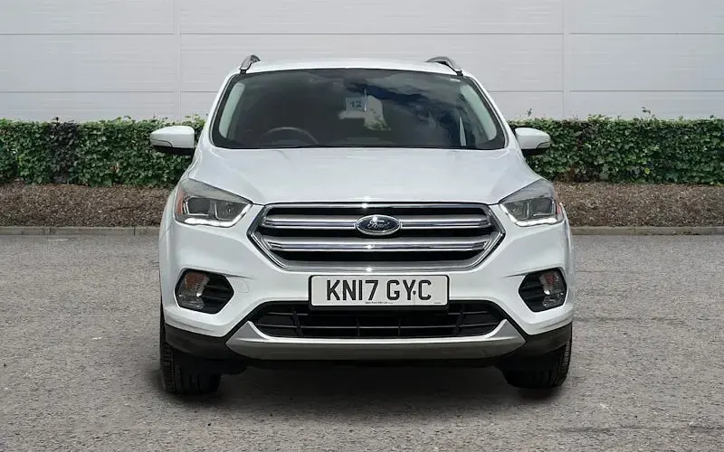 Used Ford Kuga Titanium 150 HP (110 kW) 2017 White SUV