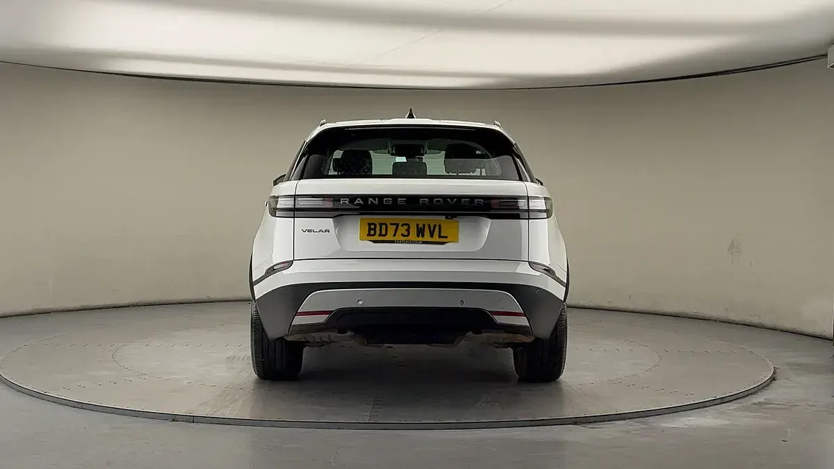 Używany Land Rover Range Rover Velar S 404 KM (297 kW) 2023 Biały SUV
