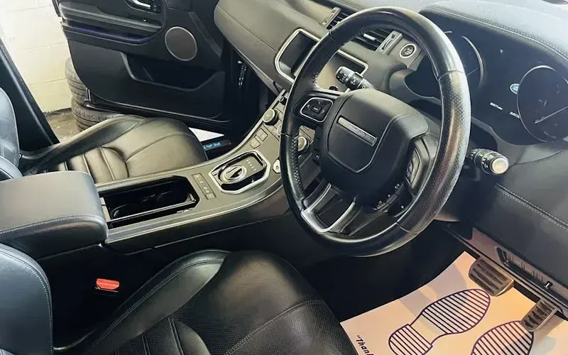 Used Land Rover Range Rover evoque HSE Dynamic 179 HP (131 kW) 2017 Grey SUV