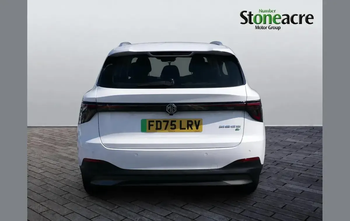 New MG MG5 EV SE 125 kW (170 HP) 2025 White Estate