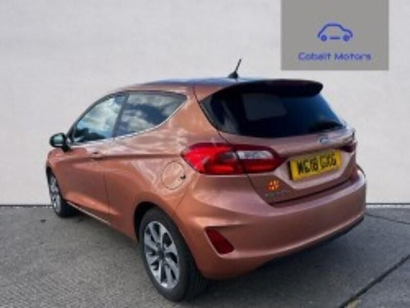 Used Ford Fiesta Zetec 85 HP (62 kW) 2018 Bronze Hatchback