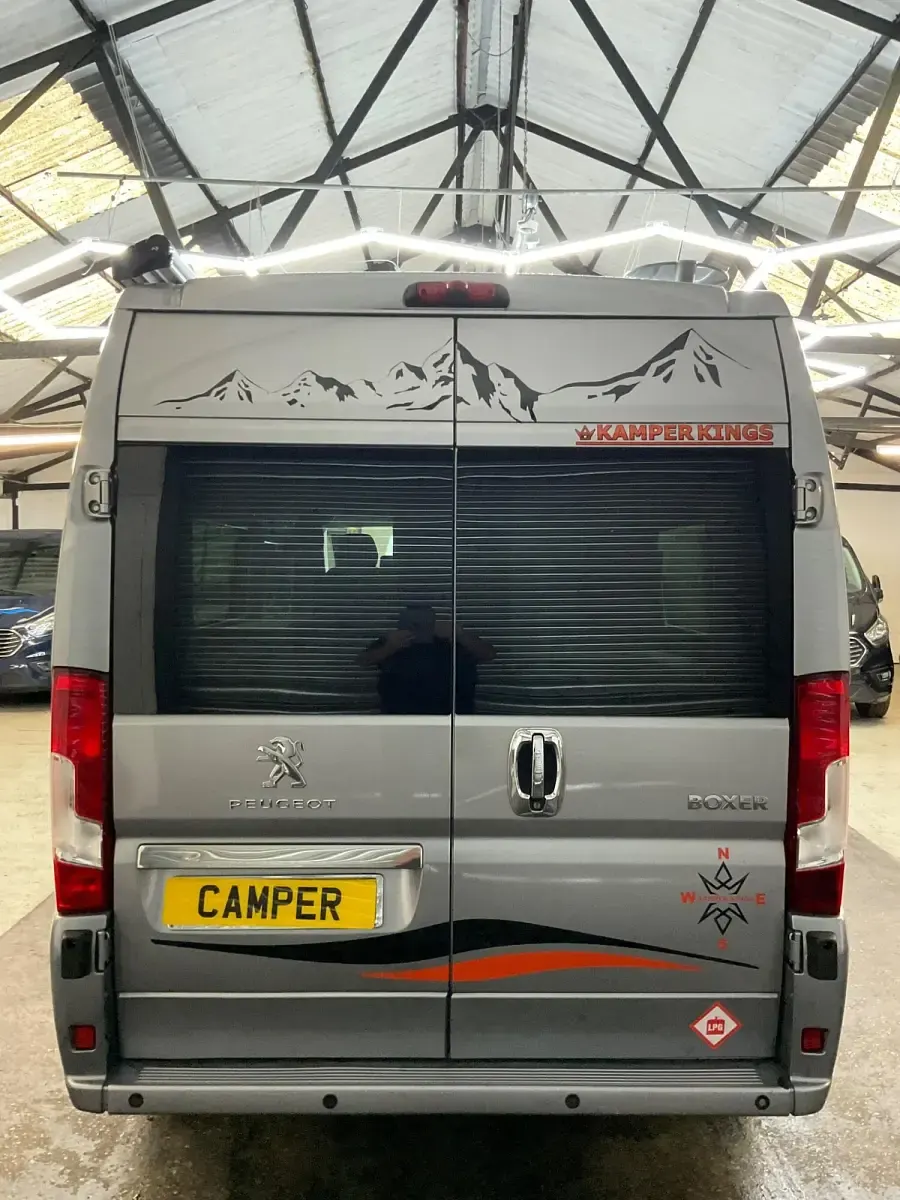 Used Peugeot Boxer 140 HP (102 kW) 2020 Grey Van
