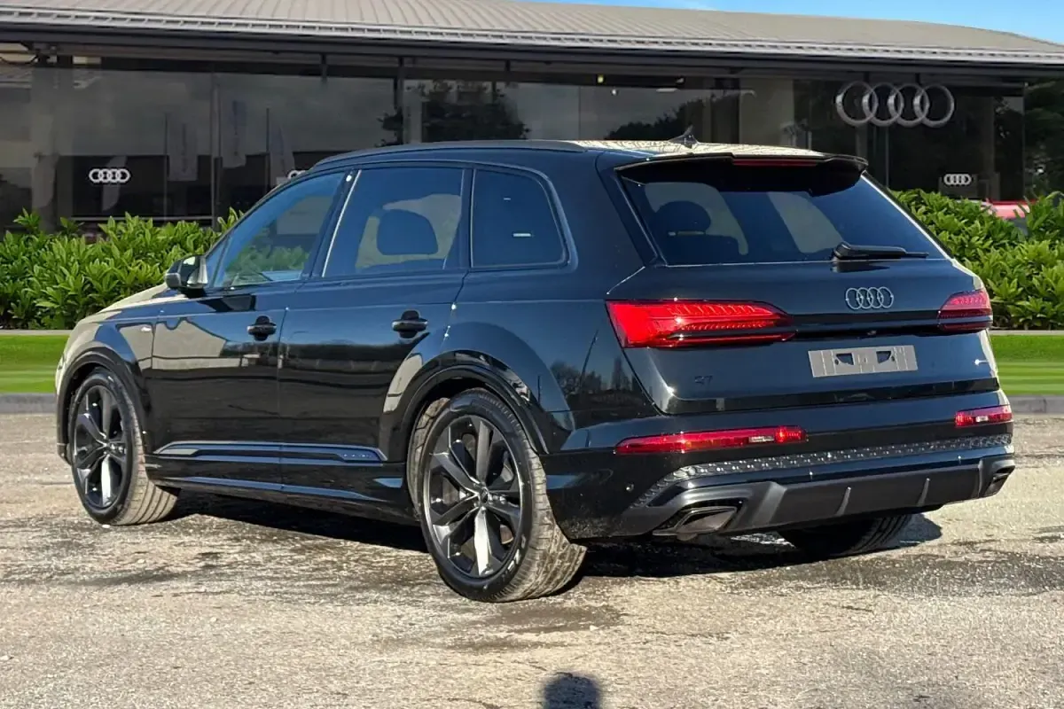 Nuevo Audi Q7 Black Edition 2025 Negro SUV