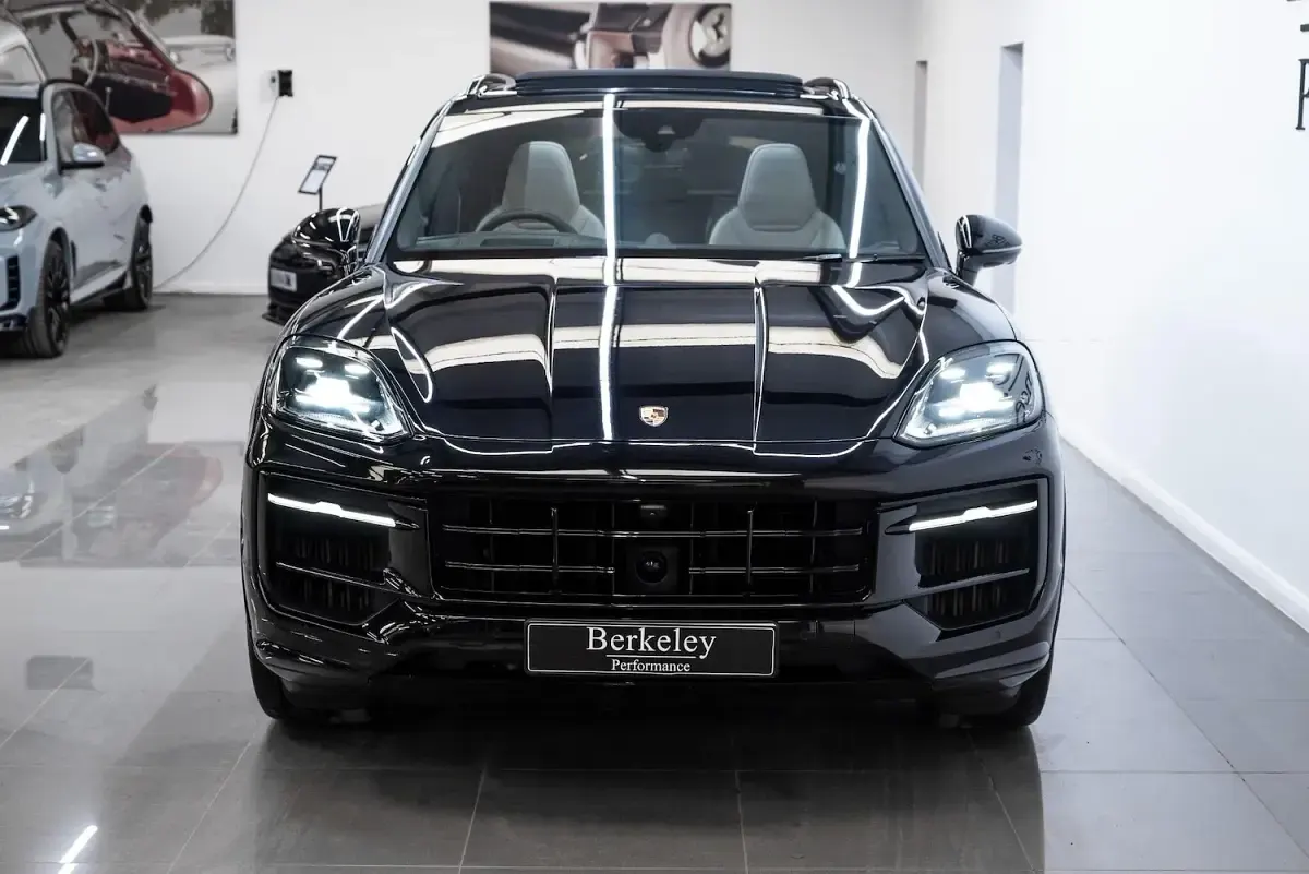Used Porsche Cayenne 650 HP (478 kW) 2024 Black SUV